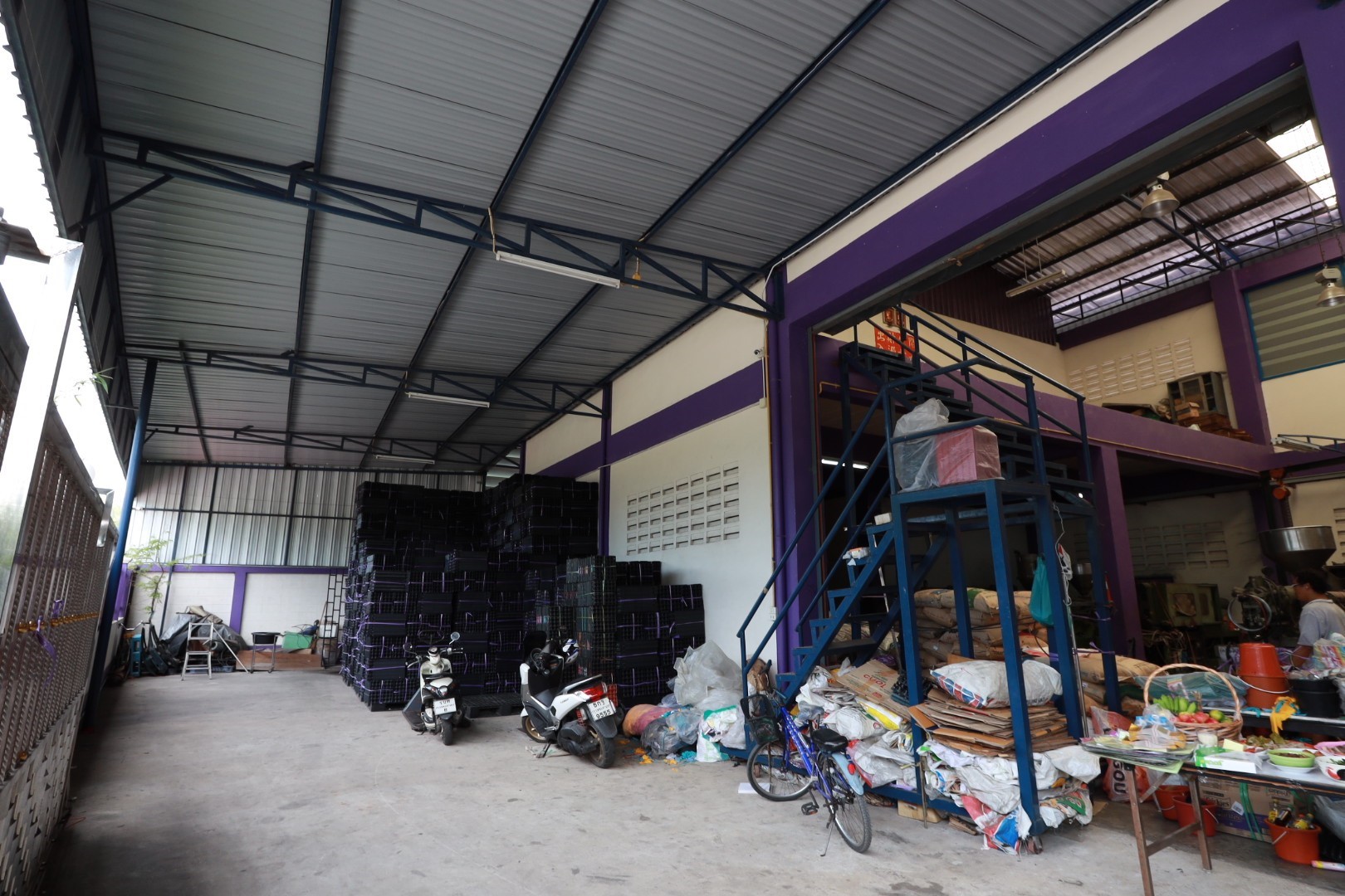 โรงงานผลิตแผงไข่พลาสติกและกระถาง สมุทรสาคร